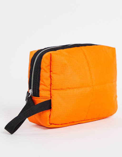 ASOS DESIGN - Beauty-case imbottito in nylon con manico, colore arancione