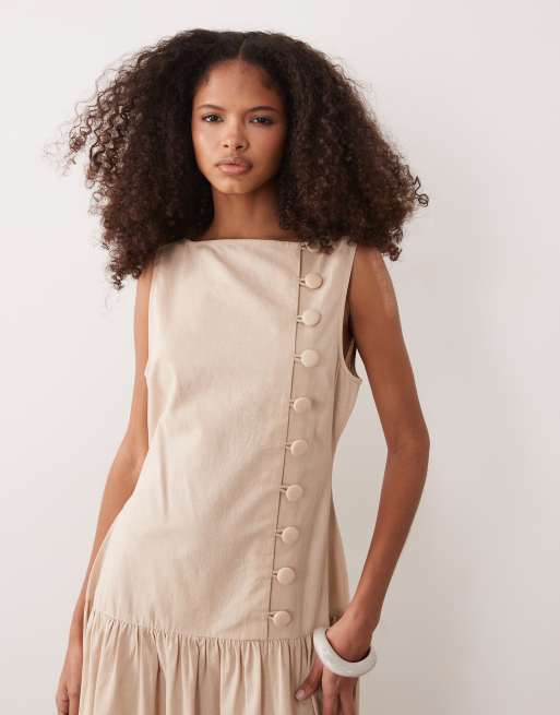 ASOS DESIGN – Beige, asymmetrisk sommarklänning i maxilängd med båtringning, sänkt midja och kostymvästdetalj , 2 av 4