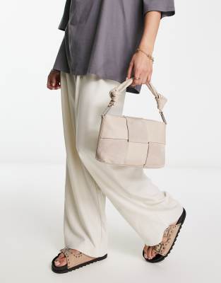 ASOS DESIGN – Beige axelremsväska i läder och mocka med knuthandtag och avtagbar rem