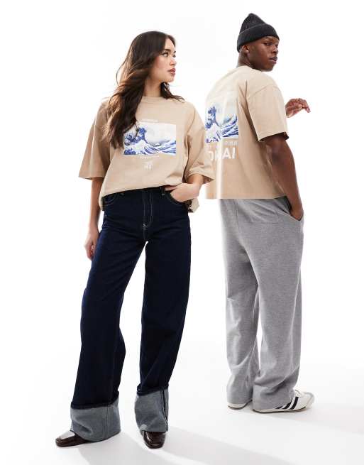 ASOS DESIGN – Beige, boxig, oversize t-shirt i unisex-modell med licenserade Hokusai Wave-tryck, 2 av 4