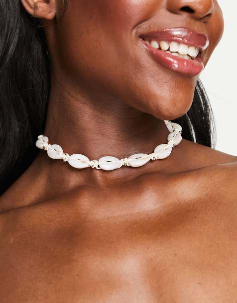 ASOS DESIGN – Beige choker-halsband med snäckskalsimitationer - view 1