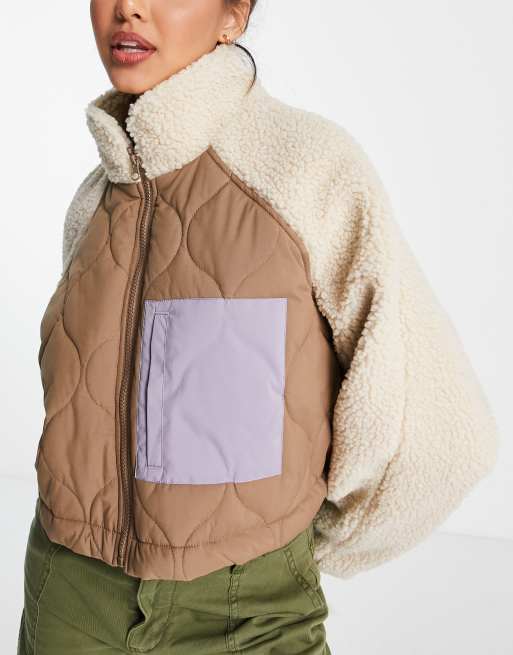 ASOS DESIGN - Beige cropped fleecejakke, 3 af 4