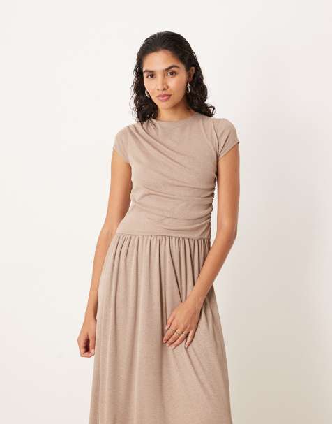 ASOS DESIGN – Beige, draperad maxiklänning i t-shirt-modell med sänkt midja - view 1