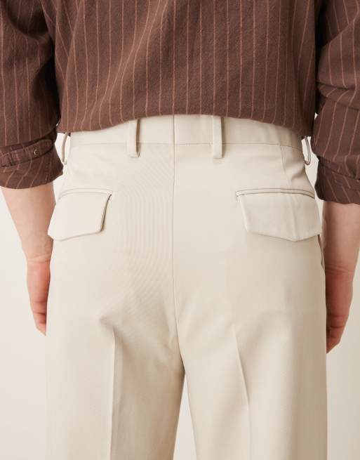 ASOS DESIGN – Beige, figursydda byxor i twill med morotspassform och uppvikt kant, 4 av 5