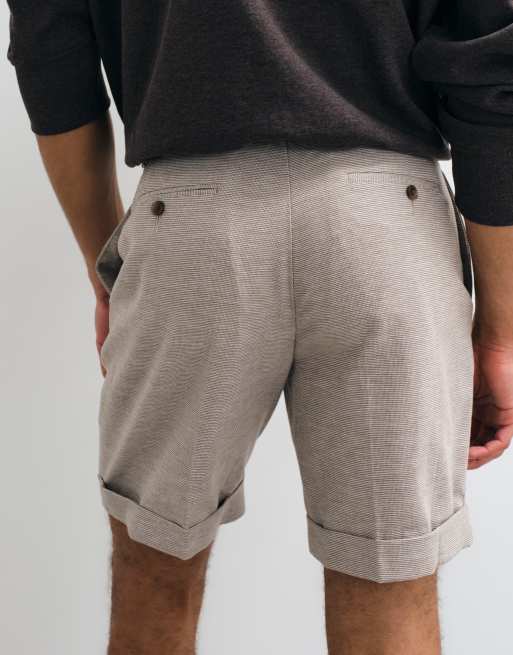 ASOS DESIGN – Beige, figursydda shorts i linnerikt tyg och regular fit med mikrotextur, 3 av 5