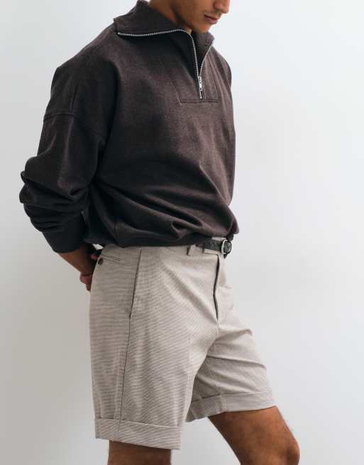 ASOS DESIGN – Beige, figursydda shorts i linnerikt tyg och regular fit med mikrotextur, 4 av 5
