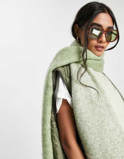ASOS DESIGN - Beige fluffy tørklæde med kvaster i to nuancer , 2 af 4