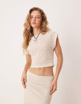 ASOS DESIGN - Beige halvgennemsigtig croptop med tekstur og påsyede ærmer - Del af sæt - view 1