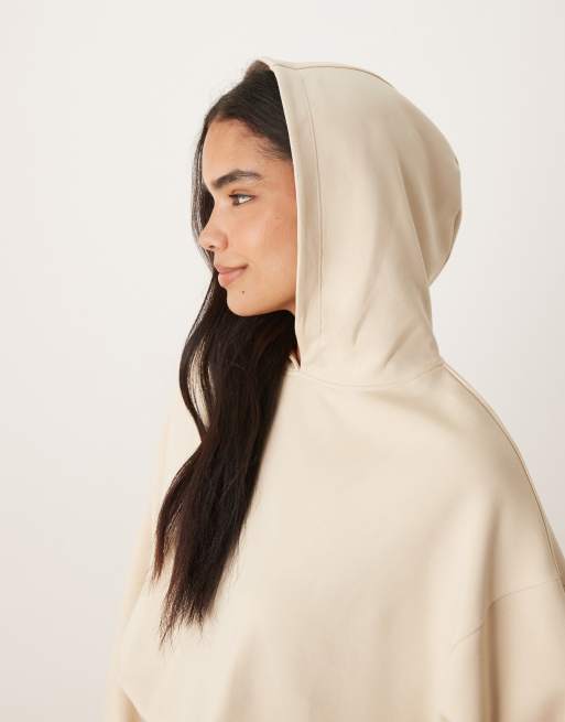 ASOS DESIGN – Beige huvtröja i mjuk cupro med volangfåll, 2 av 4