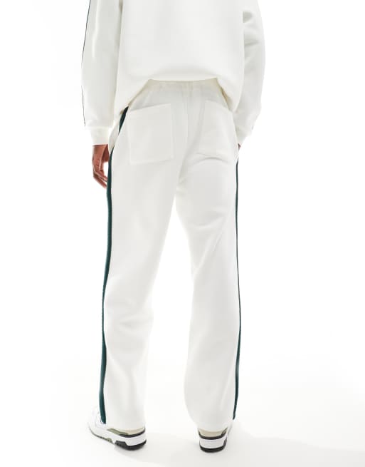 ASOS DESIGN - Beige joggingbukser med brede ben, print og sidestribe, 4 af 5