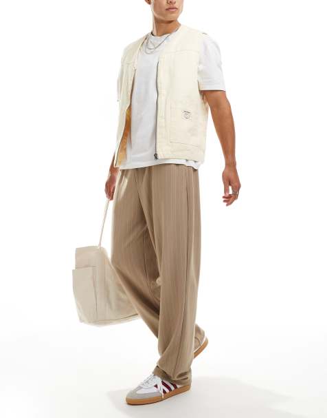 ASOS DESIGN – Beige, kritstrecksrandigt set med avslappnad t-shirt i boxig passform och byxor i baggy-stil - view 1