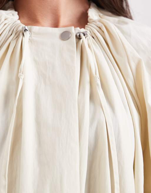 ASOS DESIGN - Beige longline trenchcoat med indsnævret talje og ballonkant, 3 af 4