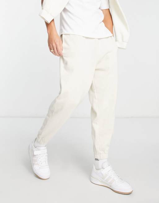 ASOS DESIGN – Beige mjukisbyxor i oversize
