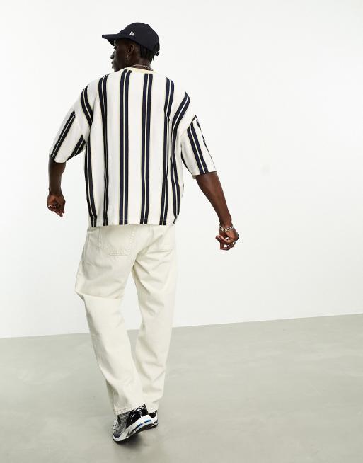 ASOS DESIGN – Beige och vit t-shirt i oversize med vertikala ränder, 2 av 4