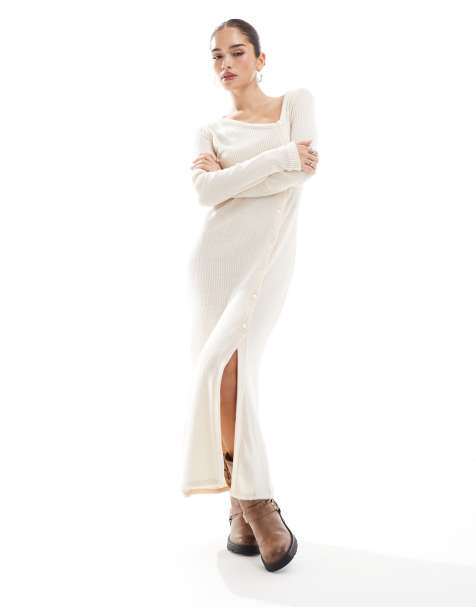 ASOS DESIGN – Beige, ribbad midiklänning i supermjukt, fluffigt tyg med asymmetrisk design och knäppning - view 1