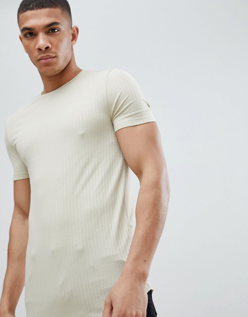 ASOS DESIGN – Beige ribbad t-shirt i longline-modell med muscle fit-passform och rundad nederkant