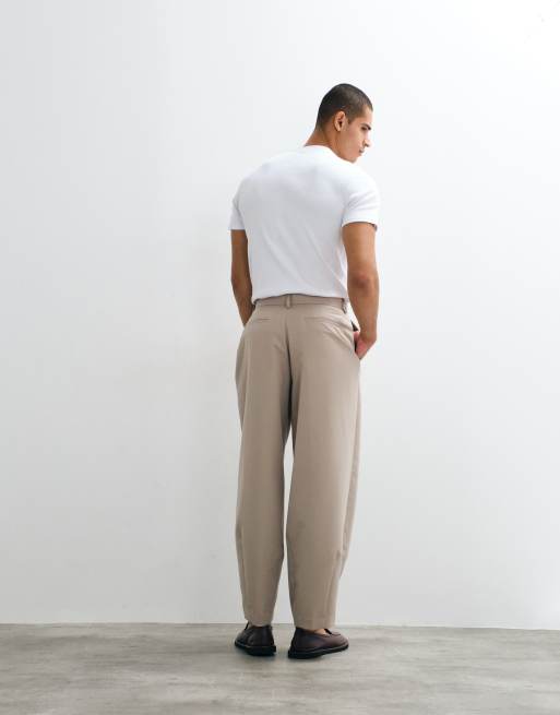 ASOS DESIGN - Beige skræddersyede bukser med barrel-ben og plisseringer, 4 af 7