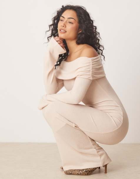 ASOS DESIGN – Beige, supermjuk, asymmetrisk maxiklänning med bara axlar - view 1