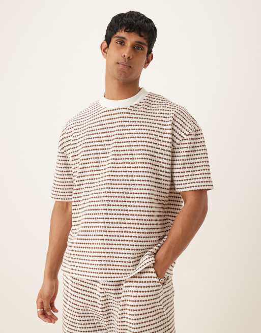 ASOS DESIGN – Beige, texturrandig t-shirt i oversize med boxig passform och sänkt axelsöm , 4 av 4