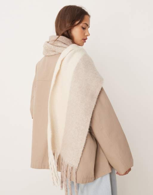 ASOS DESIGN – Beige, tvåtonad, vävd och fluffig halsduk, 3 av 3