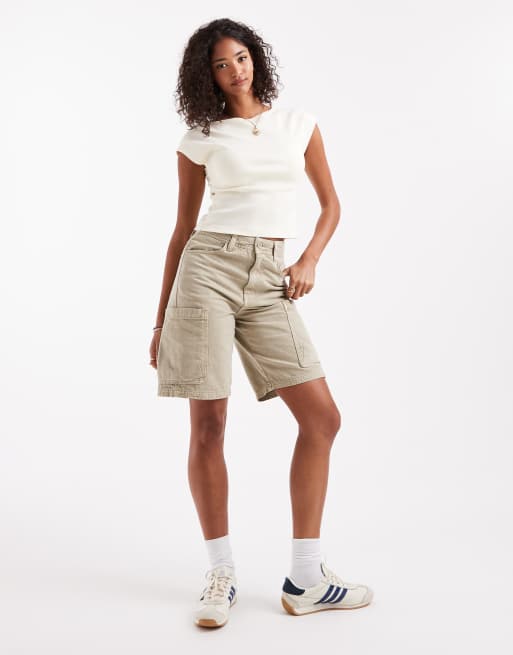 ASOS DESIGN – Beige, tvättade cargoshorts i längre modell med tvättad finish, 2 av 5