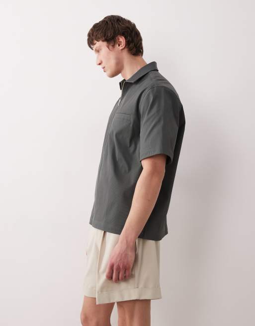 ASOS DESIGN – Beige, vida, figursydda shorts i twill med uppvikta ben, 3 av 5