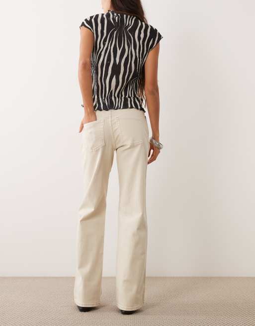 ASOS DESIGN bekväma stretchjeans med raka ben i naturvit, 2 av 5