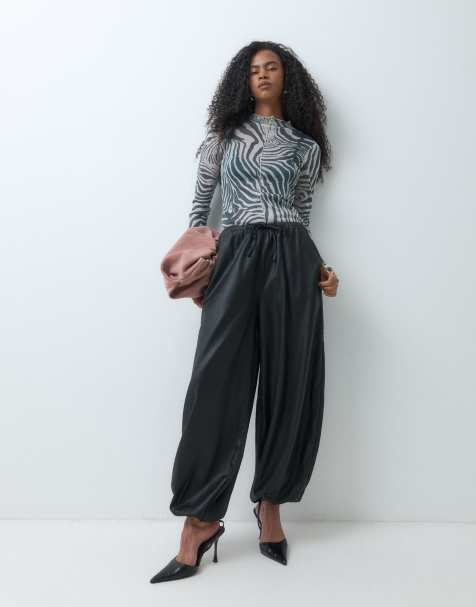 ASOS DESIGN belagda pull-on-ballongbyxor i svart - view 1