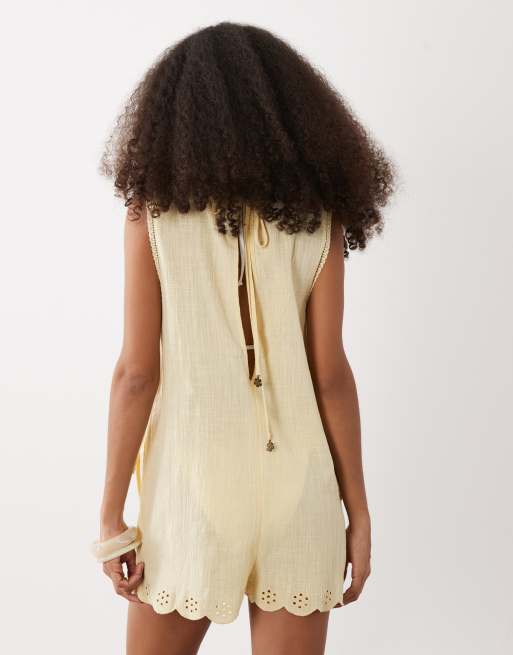 ASOS DESIGN – Bella – Strand-Playsuit in Buttermilchgelb mit Stickerei, 4 von 4