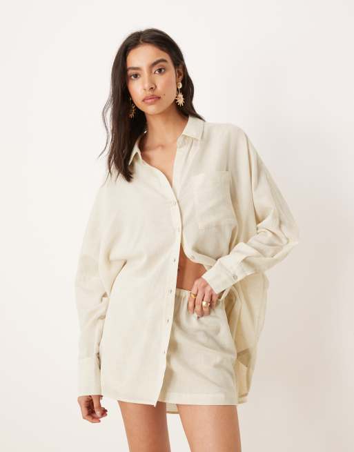 ASOS DESIGN – Belle – Beige strandskjorta i oversize, coverup-stil och linnetyg, 2 av 4