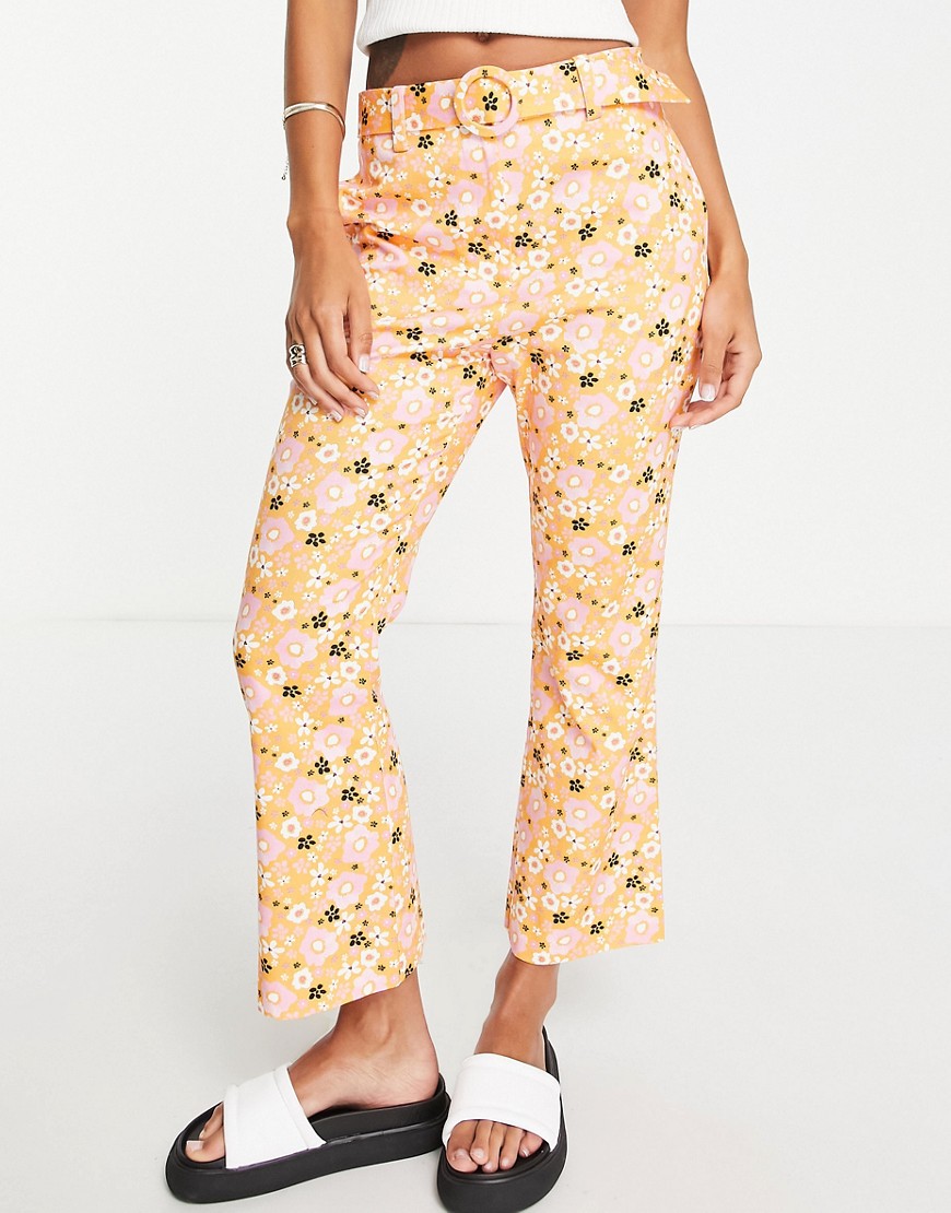 belted printed cropped pants in multi floral-Pink