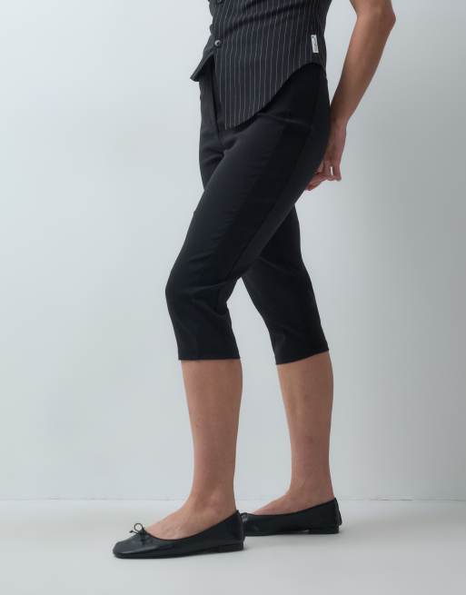 ASOS DESIGN bengaline capri trousers with side panel details in black, 3 of 5