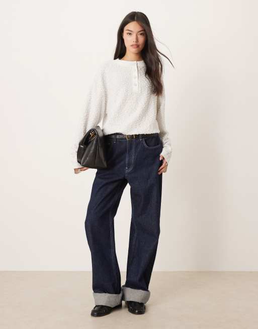 ASOS DESIGN – Benvit henley-topp i texturerad bouclé med långa ärmar, 2 av 4