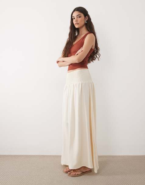 ASOS DESIGN – Benvit maxikjol i linnemix med smockad midja - view 1