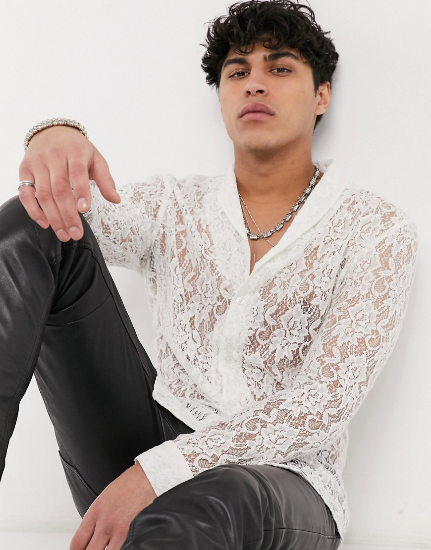 ASOS DESIGN – Benvit spetsskjorta med smal passform och sjalkrage-Gräddvit