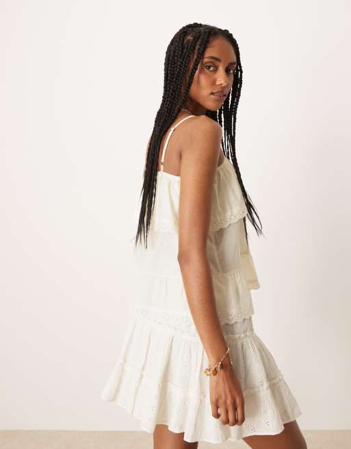 ASOS DESIGN – Benvit topp i bomull med babydoll-design, spetskant och smala axelband, 4 av 4