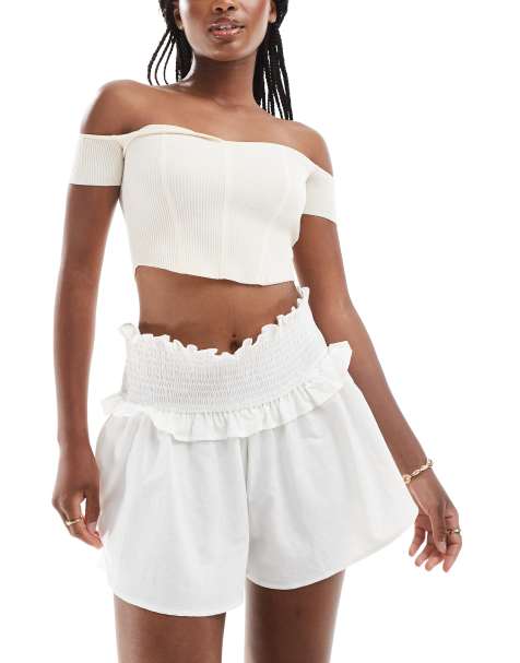 ASOS DESIGN – Benvita smockade shorts i linnelook - view 1