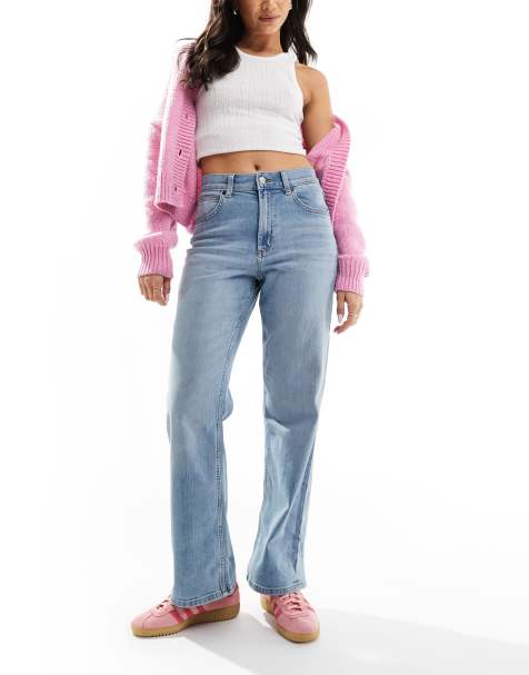 ASOS DESIGN – Bequeme Jeans mit geradem Schnitt und Stretchanteil in heller Waschung - view 1