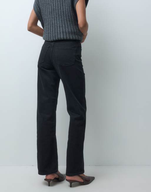 ASOS DESIGN – Bequeme Jeans mit geradem Schnitt und Stretchanteil in Schwarz, 5 von 5