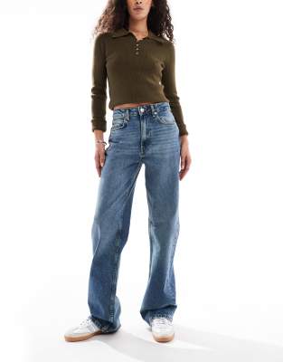 ASOS DESIGN - Bequeme Stretch-Jeans in Vintage-Waschung mit geradem Bein-Blau