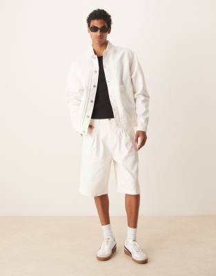 ASOS DESIGN - Bermuda d'ensemble en jean long style cargo à double pince - écru-Neutre
