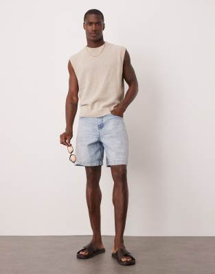 ASOS DESIGN - Bermuda en jean longueur classique - Bleu clair délavé