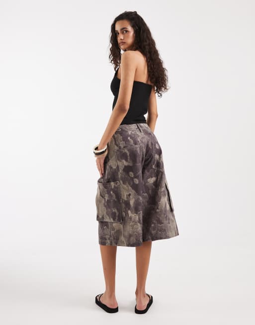 ASOS DESIGN bermuda longer cargo shorts in camo print, 5 of 5