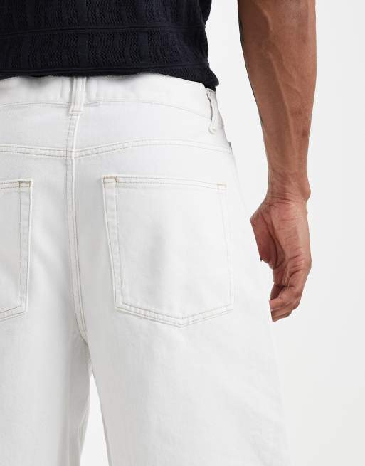 ASOS DESIGN - Bermuda mi-long en jean à surpiqûres contrastantes - Blanc, 3 de 5