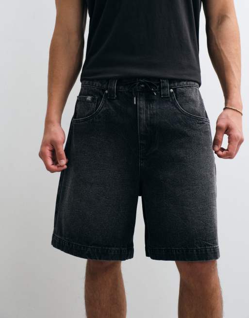 ASOS DESIGN - Bermuda mi-long en jean avec détail noué à la taille - Noir délavé, 2 de 7