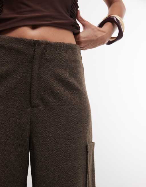 ASOS DESIGN bermuda short cargo à poches en mélange à assortir en chevrons marron brossé, 4 de 5