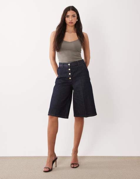 ASOS DESIGN - Bermudashorts i denim med vide ben og guldfarvede knapper - view 1