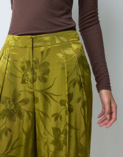 ASOS DESIGN bermudashorts i satinjacquard i oliven, 5 af 5