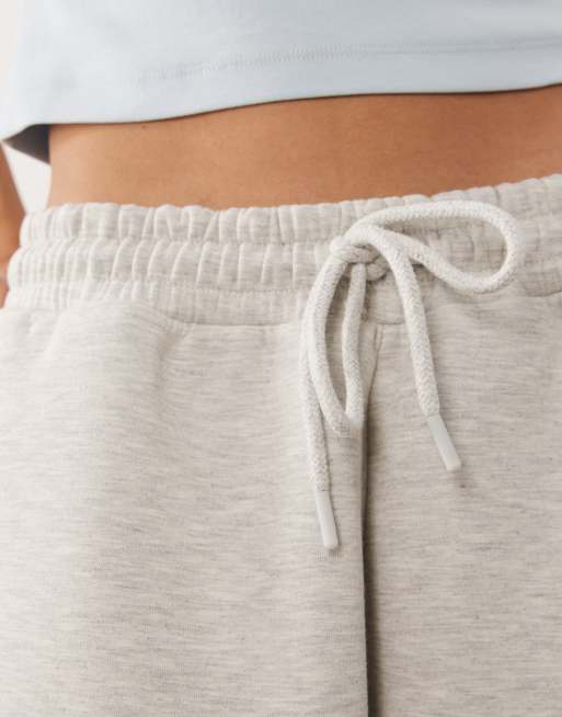 ASOS DESIGN bermudashorts med elastisk midja och vida ben i grått i scuba-liknande tyg, 3 av 5