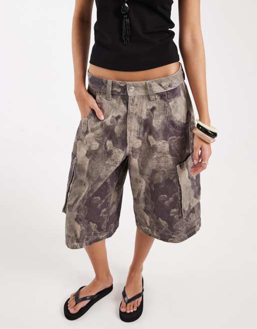 ASOS DESIGN – Bermudy cargo o wydłużonym fasonie we wzór moro, 2 z 5